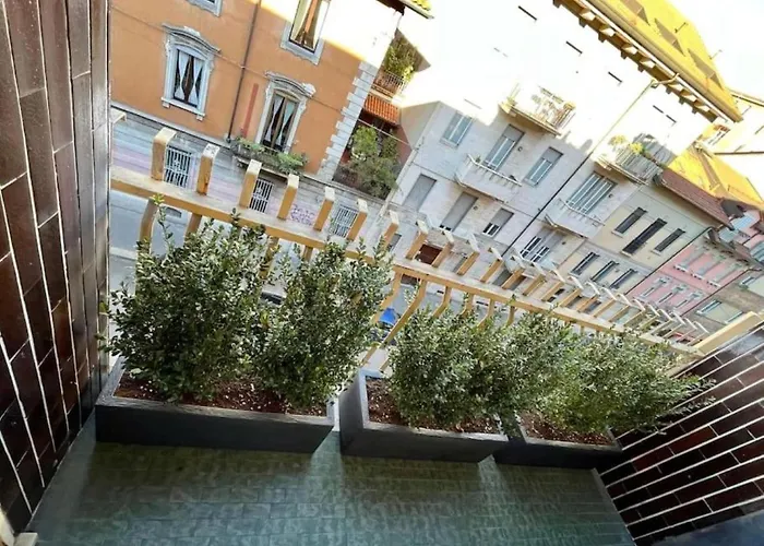 Maison Bleue- Romantic Flat,Apt Near M1 -Duomo 2 Fermate -Centro