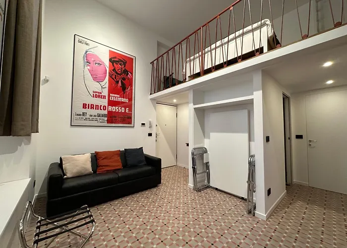Flavors Of Milan, A Stylish Mini Loft
