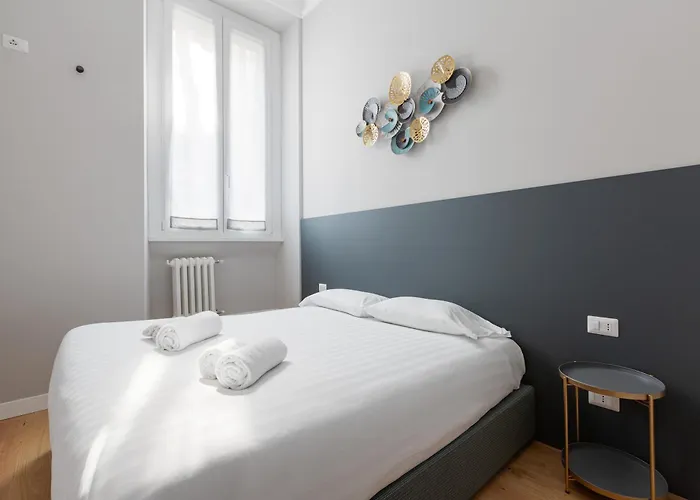 Mac Mahon - Urban Oasis Apartment!