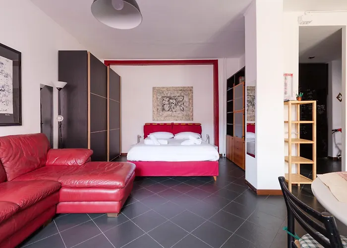 De Angeli M1 - Colorful Studio With Balcony!
