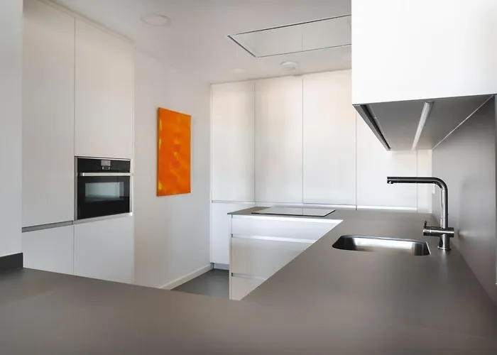 Repetti Design - 10 Min To City Centre & Airport