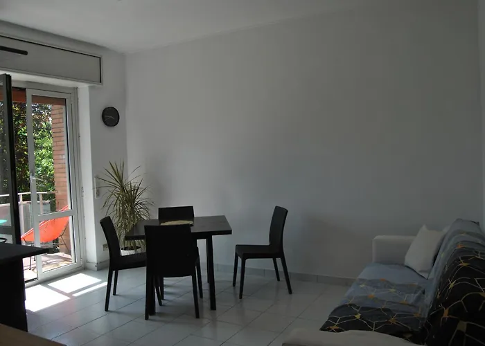 Portello Flat With Balcony