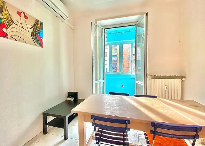 Wagner Home, Metro