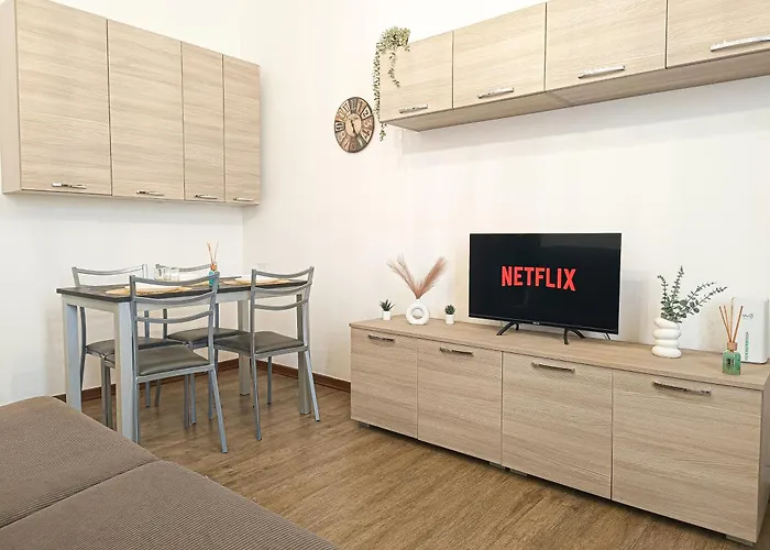 S&M Apartments \