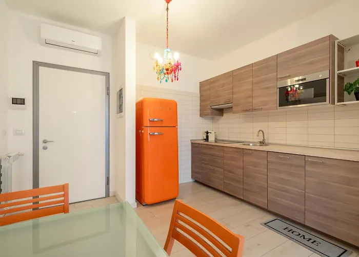 Orange - Bhome