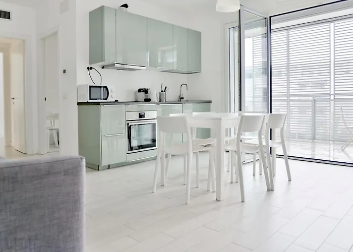Luxury 3 Bedroom Apartment 100 Mq Next To Rho Fiera And San Siro