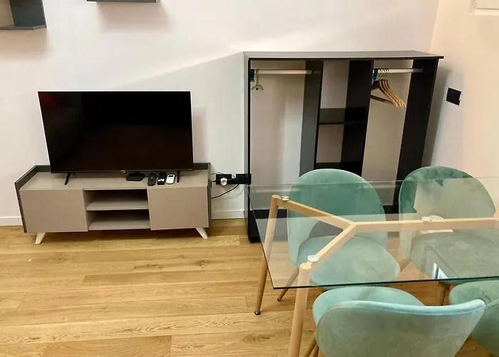 Modern 3 Bedrooms Apartment