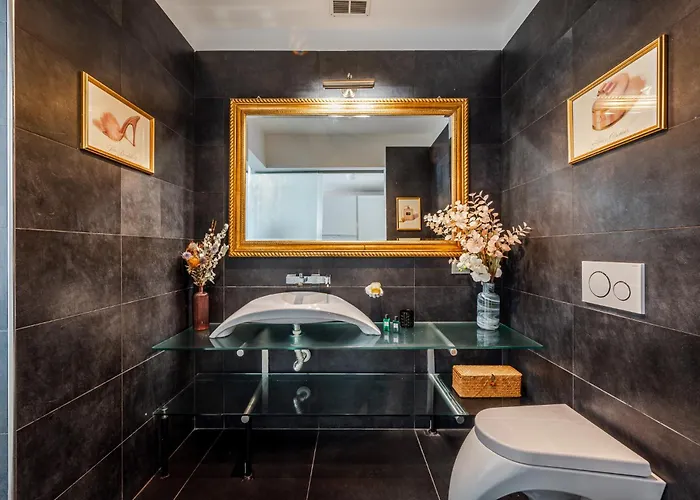 The Boutique Houses - Iconic Suite In Galleria Duomo With Private Parking