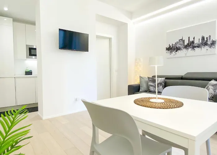 Cardano Suite - 5 Min From Central Station