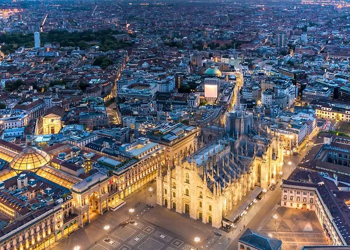 Near Duomo - Free Parking -Terrace - Metro - Ac