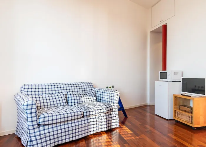 Giulio Flexyrent Apartment