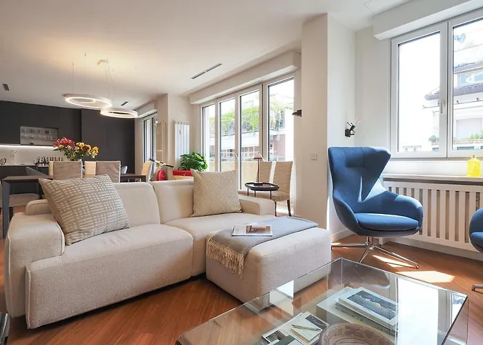 Bright Three Bedroom With Balconies Porta Romana