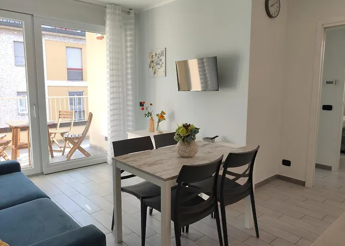 Matthias Home - Milan - Modern And Cozy Flat, Close To The Metro - 10Min From Central Station