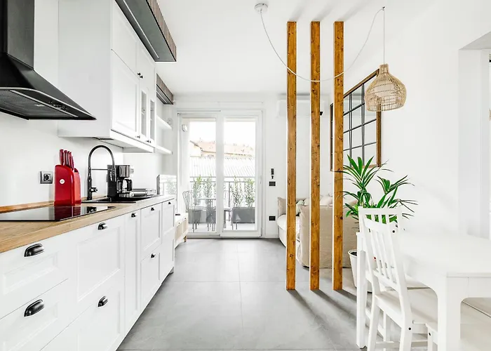 Certosa District - Modern Flat & Free Box Parking