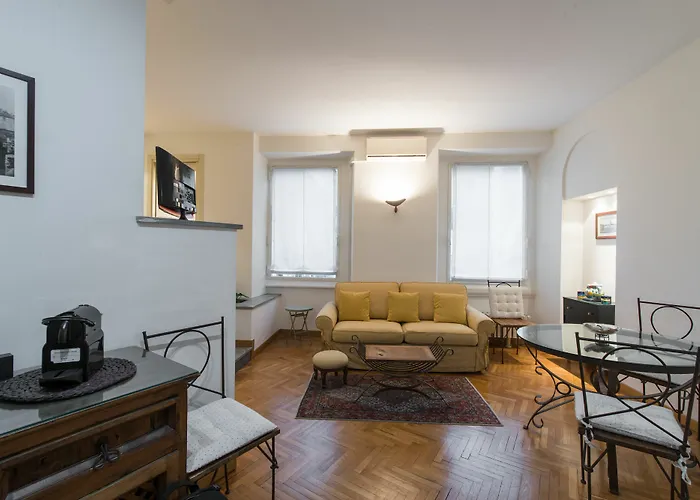 At Home Heart Of Milan - Duomo Apartment