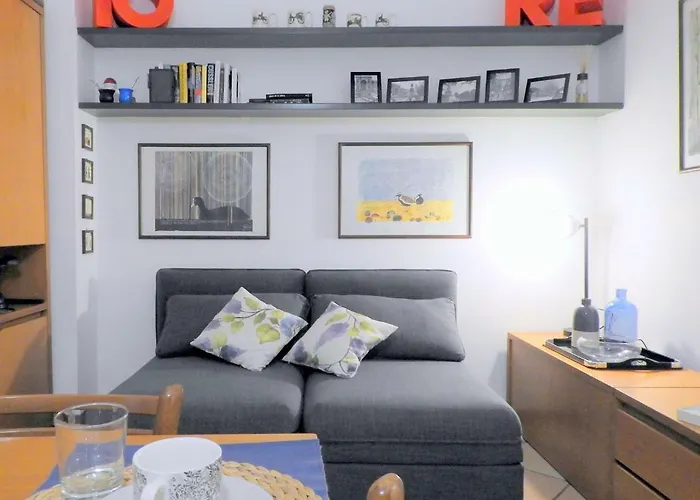Bohemian 1 Bedroom Flat in Brera District