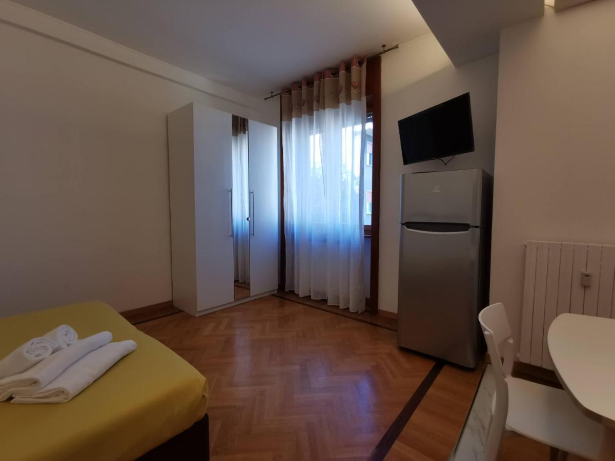 Pergolesi Apartment *