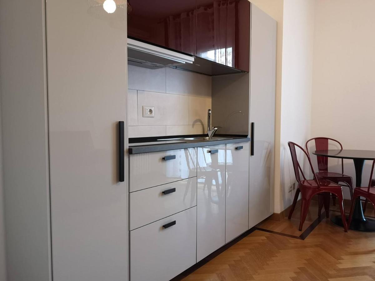 Apartment Pergolesi Milan