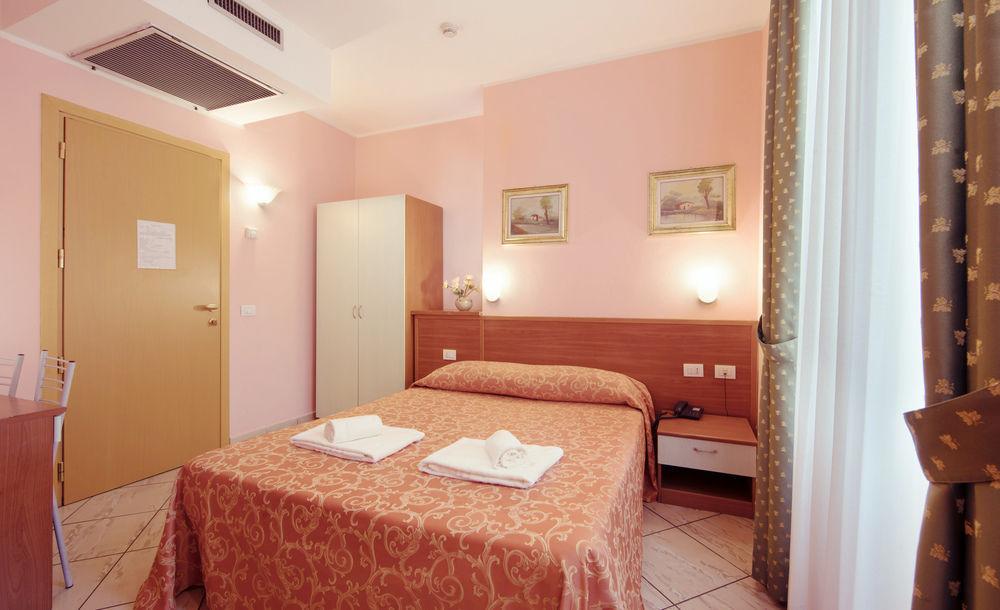 Brianza Hotel 3*