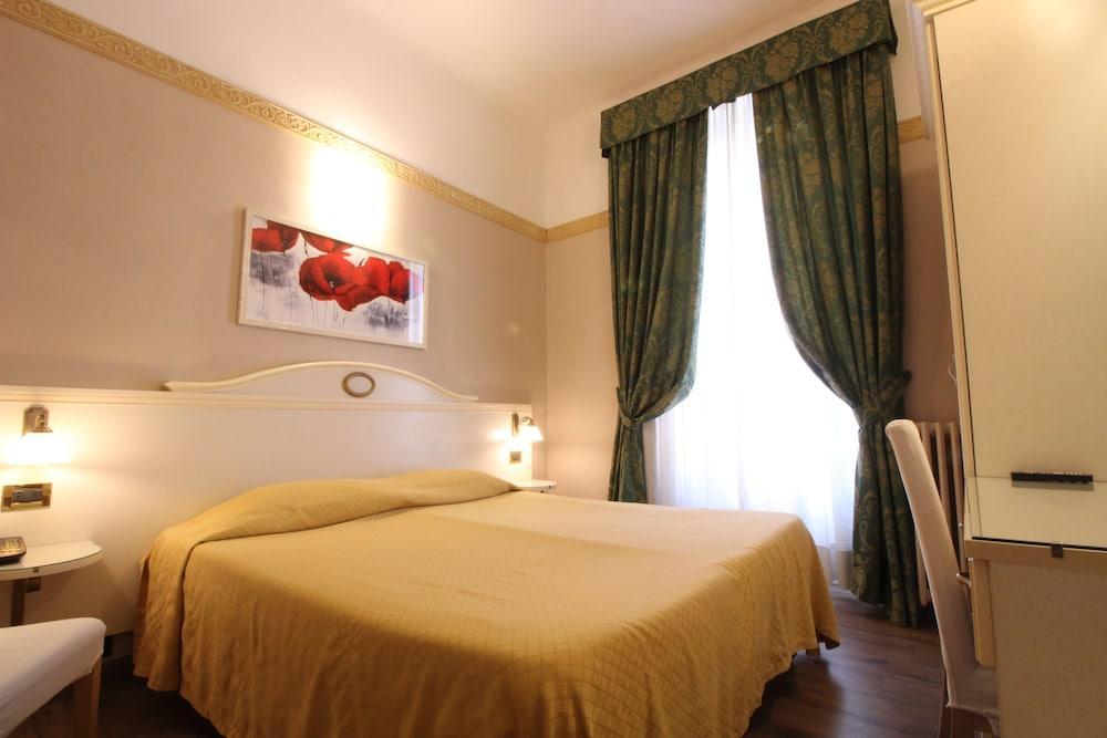 Hotel Hotel Charly 3*