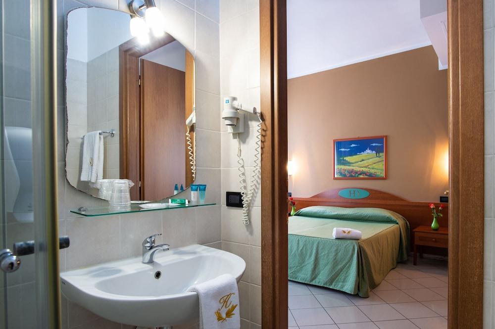 Dore Hotel 3*