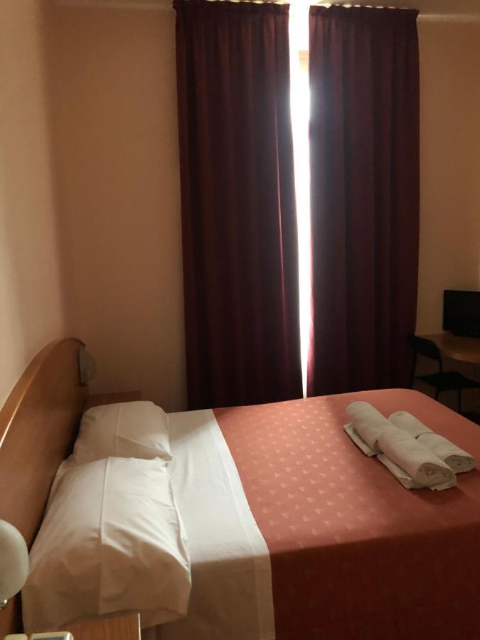 Nuovo Hotel *