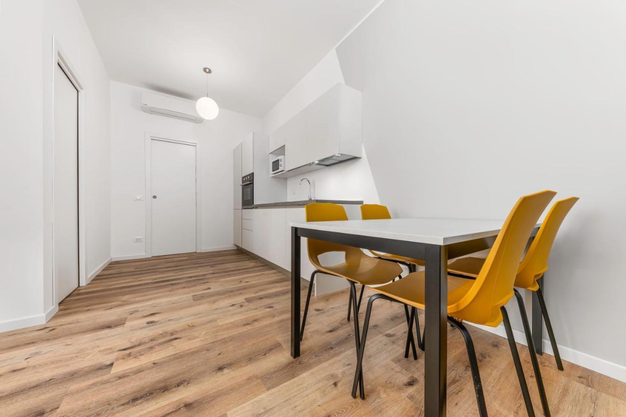 Apartment Casa Da Mirabello Milan