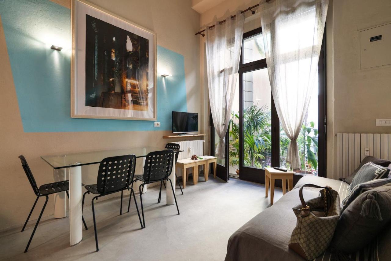 Contempora - Saffi 12 *