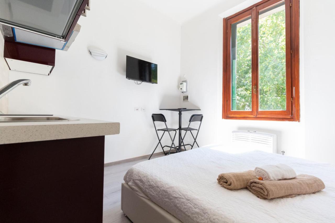 Alessia's Flat - Certosa Apartment *