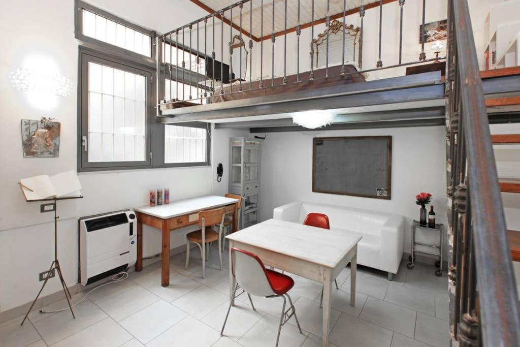 Chic Mini Loft Apartment *