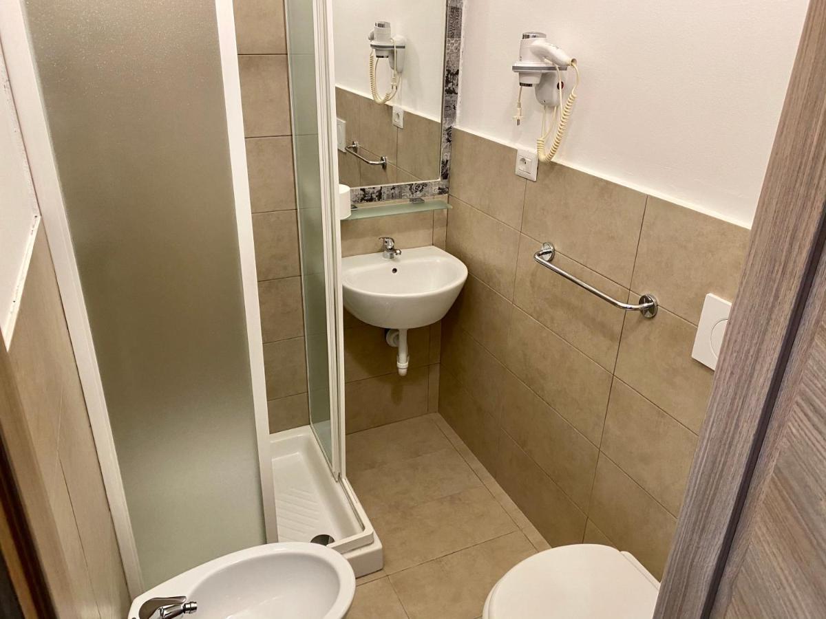 Minas 2* Milano