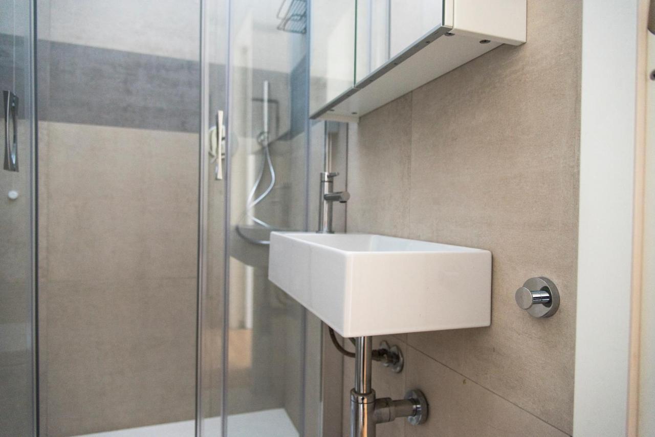 Modern 1 Bedroom Flat Metro Stop Milano