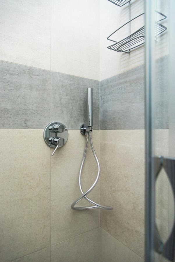Modern 1 Bedroom Flat Metro Stop Milano