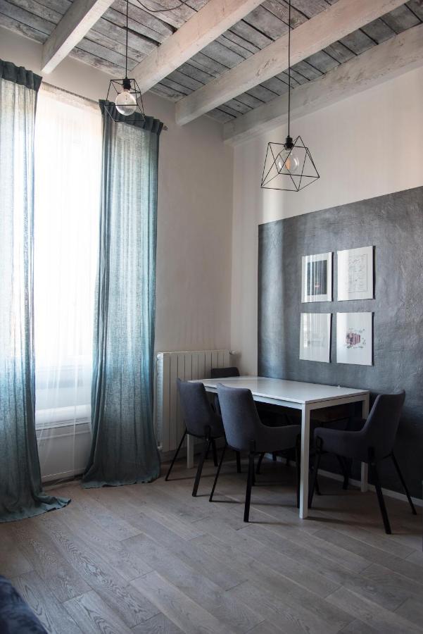 Youhosty - Correggio 12 Apartment *