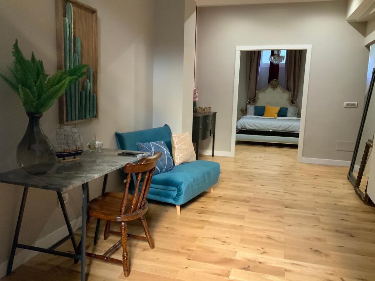 Beautiful Basement-tony Appartment-in The Heart Of * Milano
