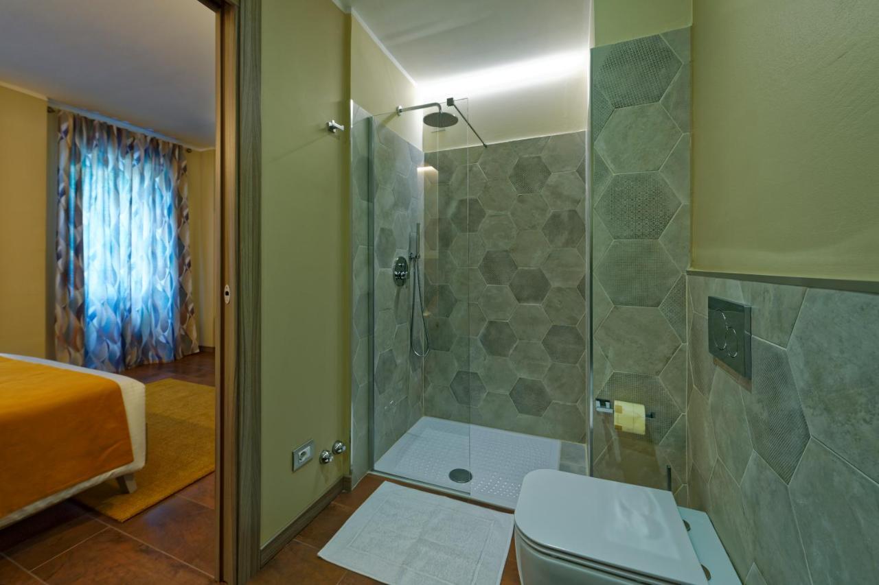Red Ribbon Guest house 2*