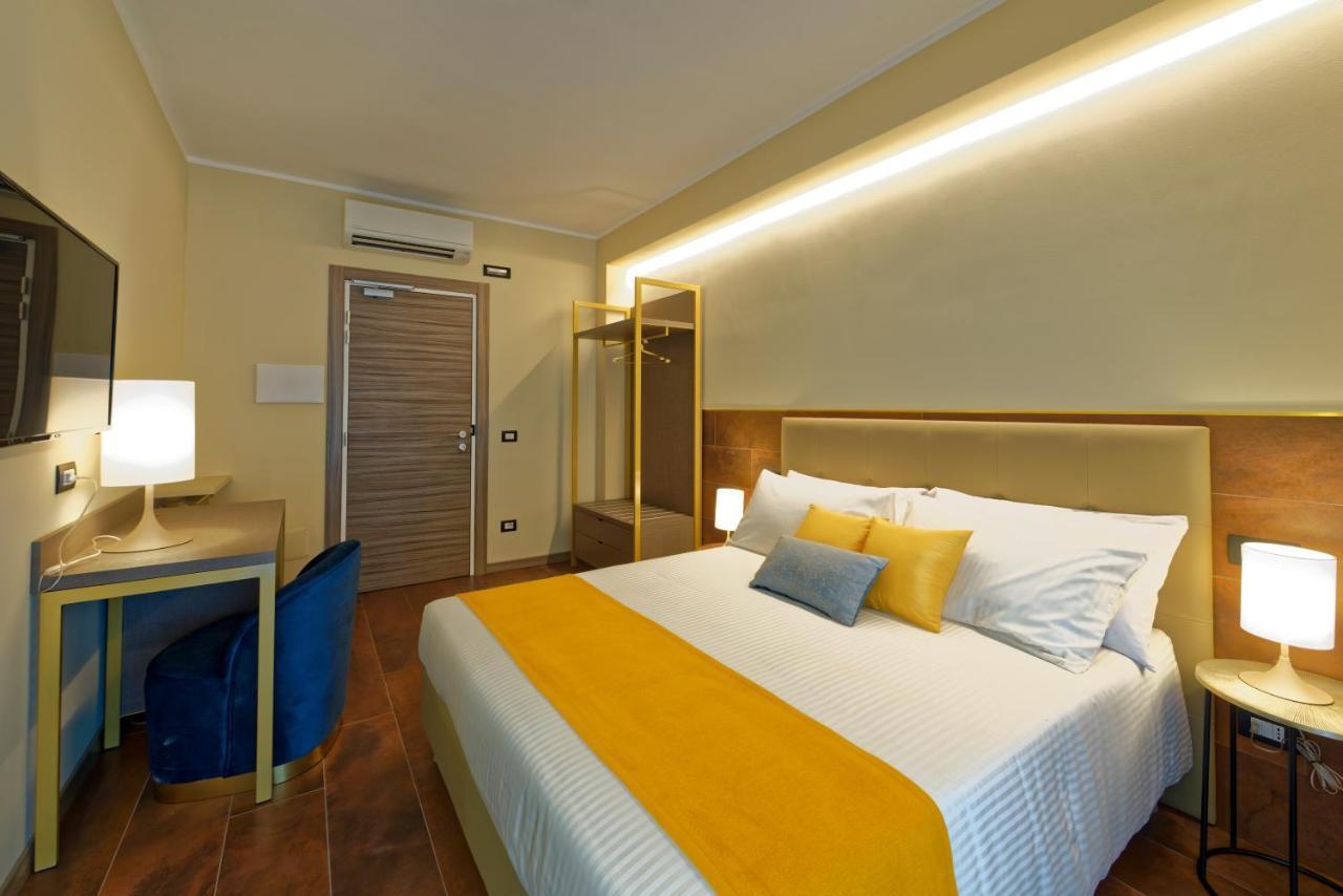 Guest house Red Ribbon 2*