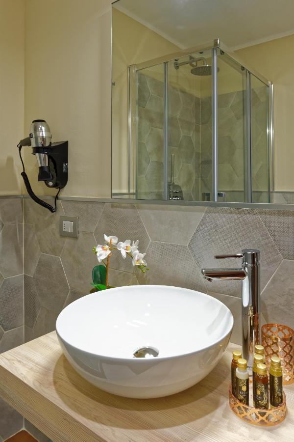 Guest house Red Ribbon 2*