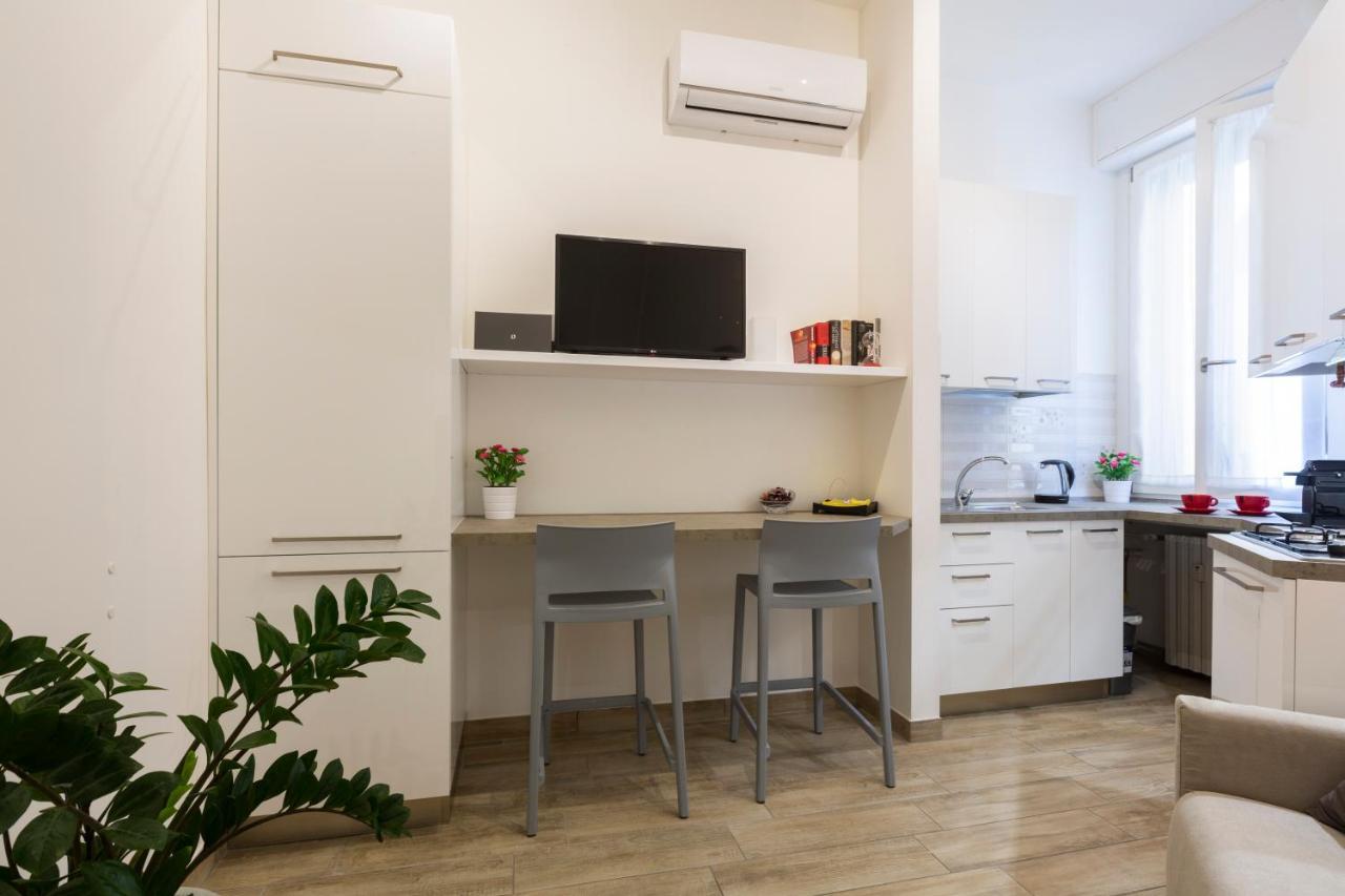 Yellow Line Apartment Mailand