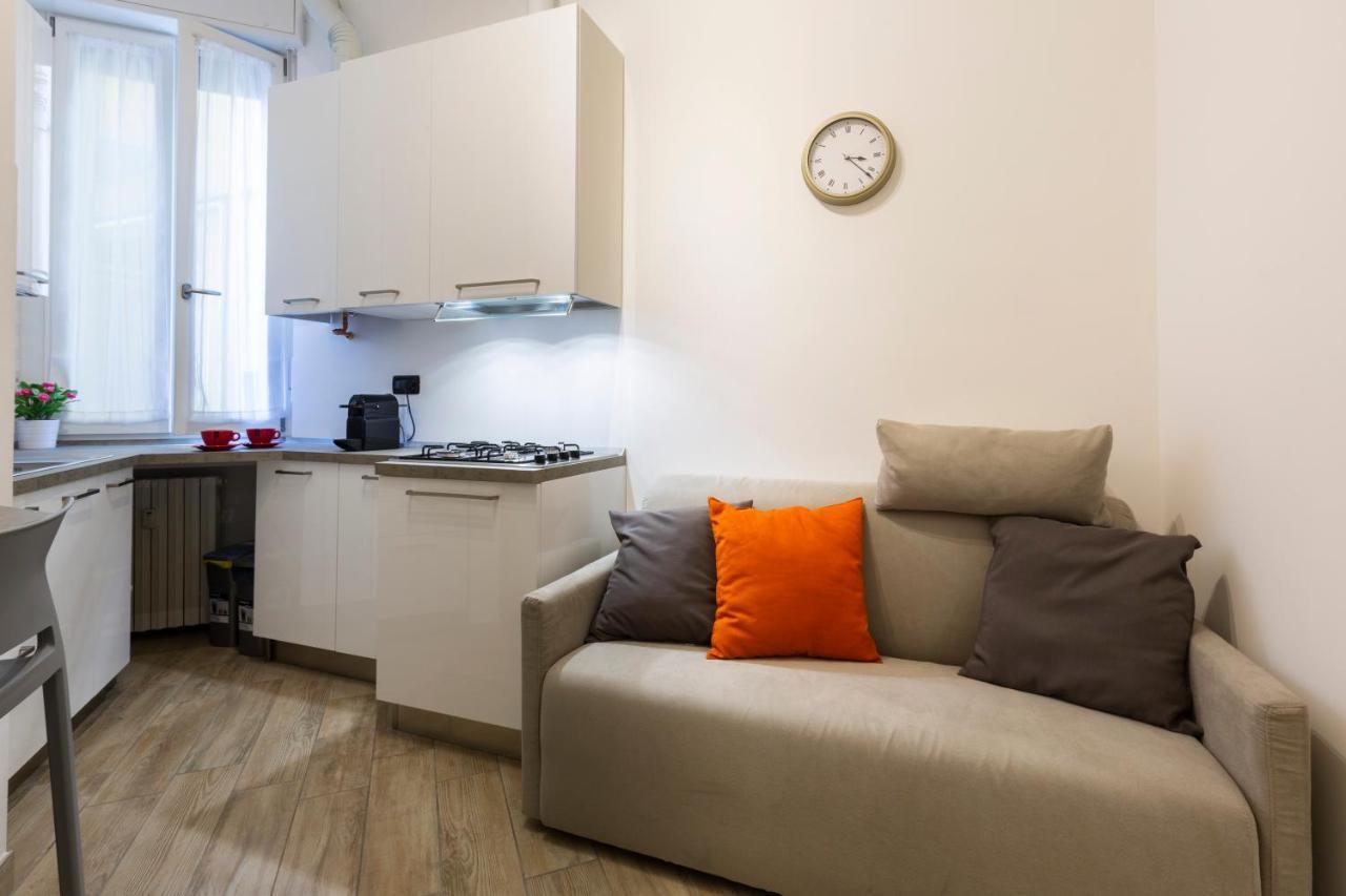 Yellow Line Apartment Mailand