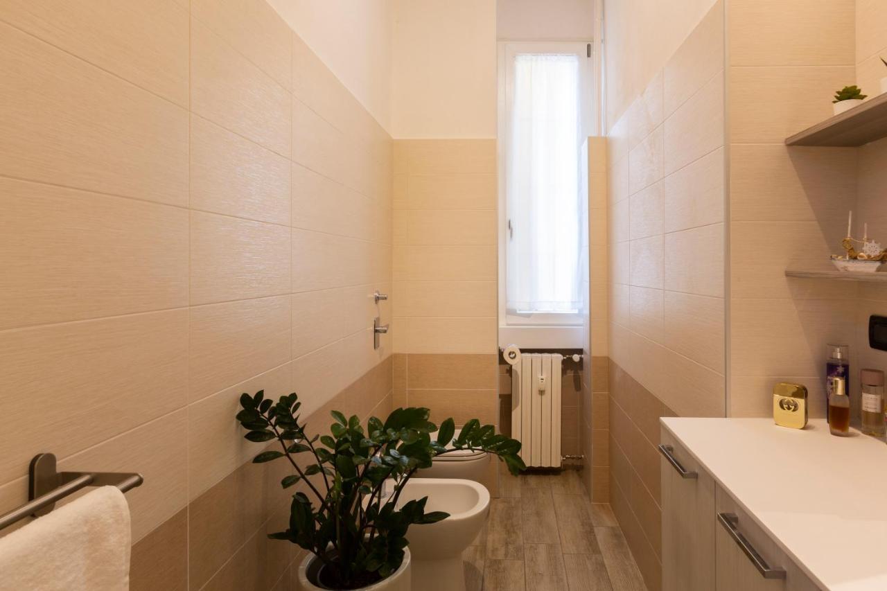 Apartment Yellow Line *