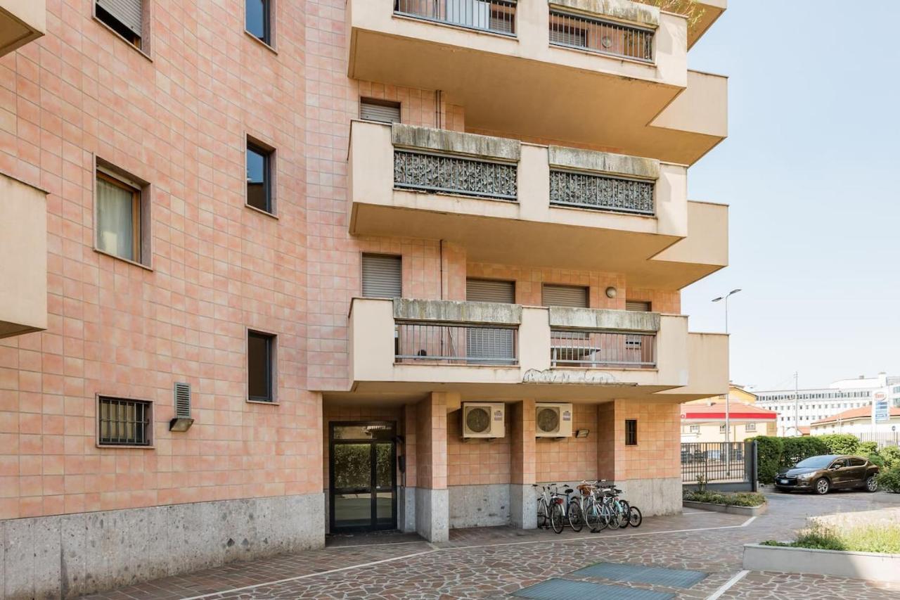 Golden Apartment&day Use *