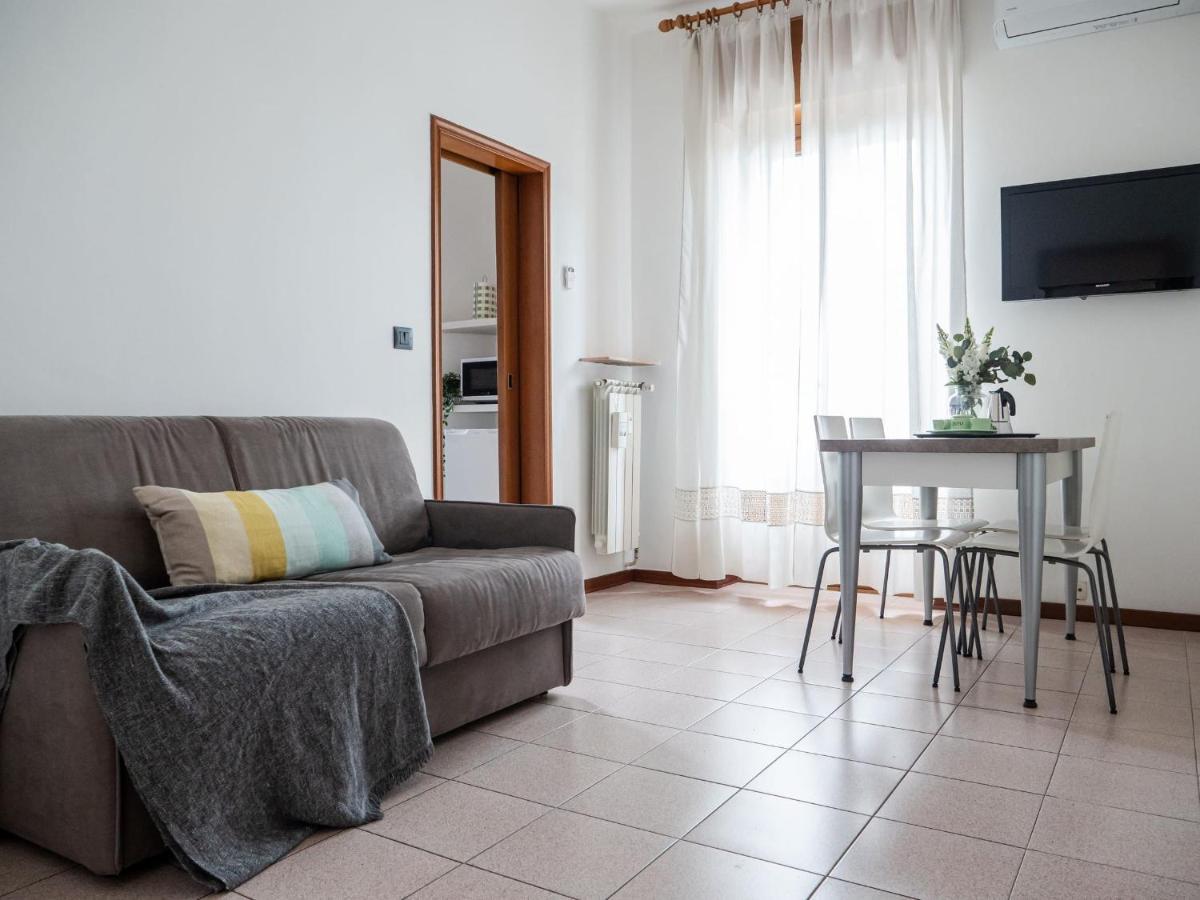 The Best Rent - Modern Two Bedroom In * Milano