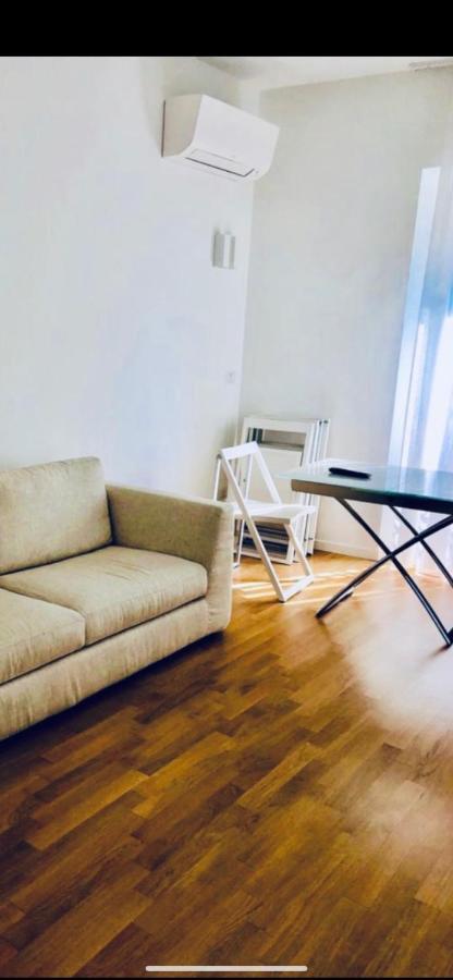 Corso Garibaldi * Milano