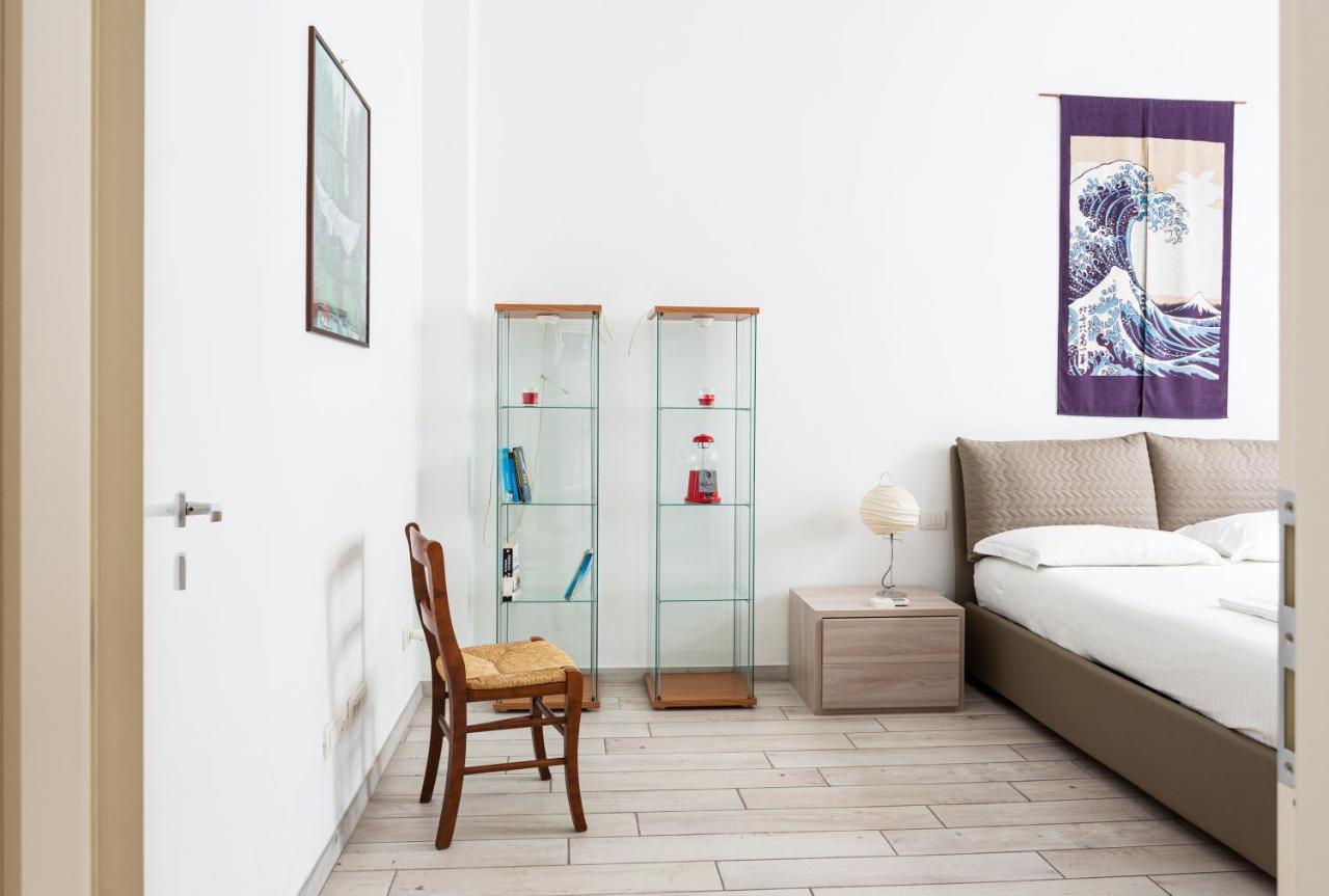 Spacious Retreat Steps From Lambrate Metro- Via Pacini Apartment *