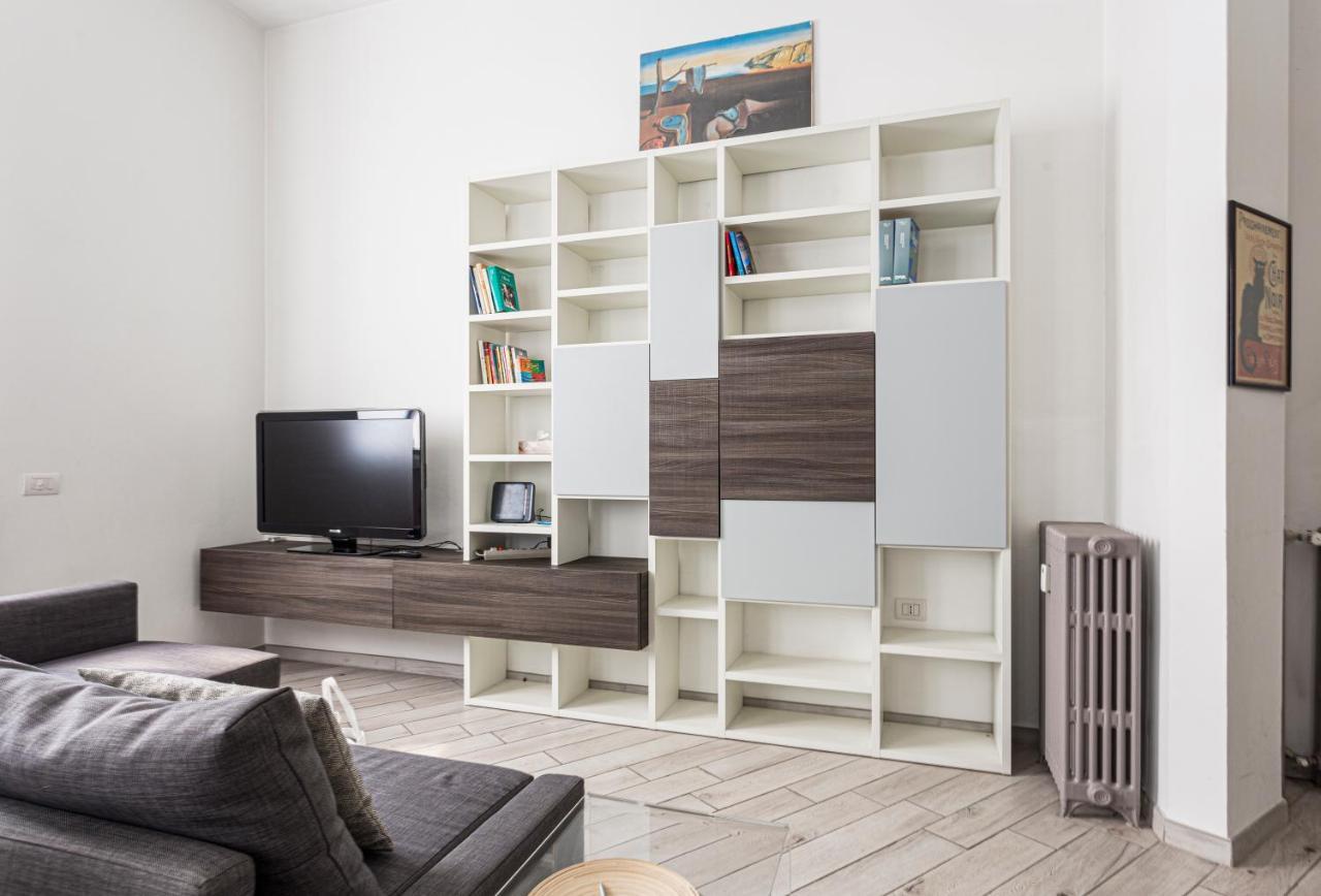 Spacious Retreat Steps From Lambrate Metro- Via Pacini *