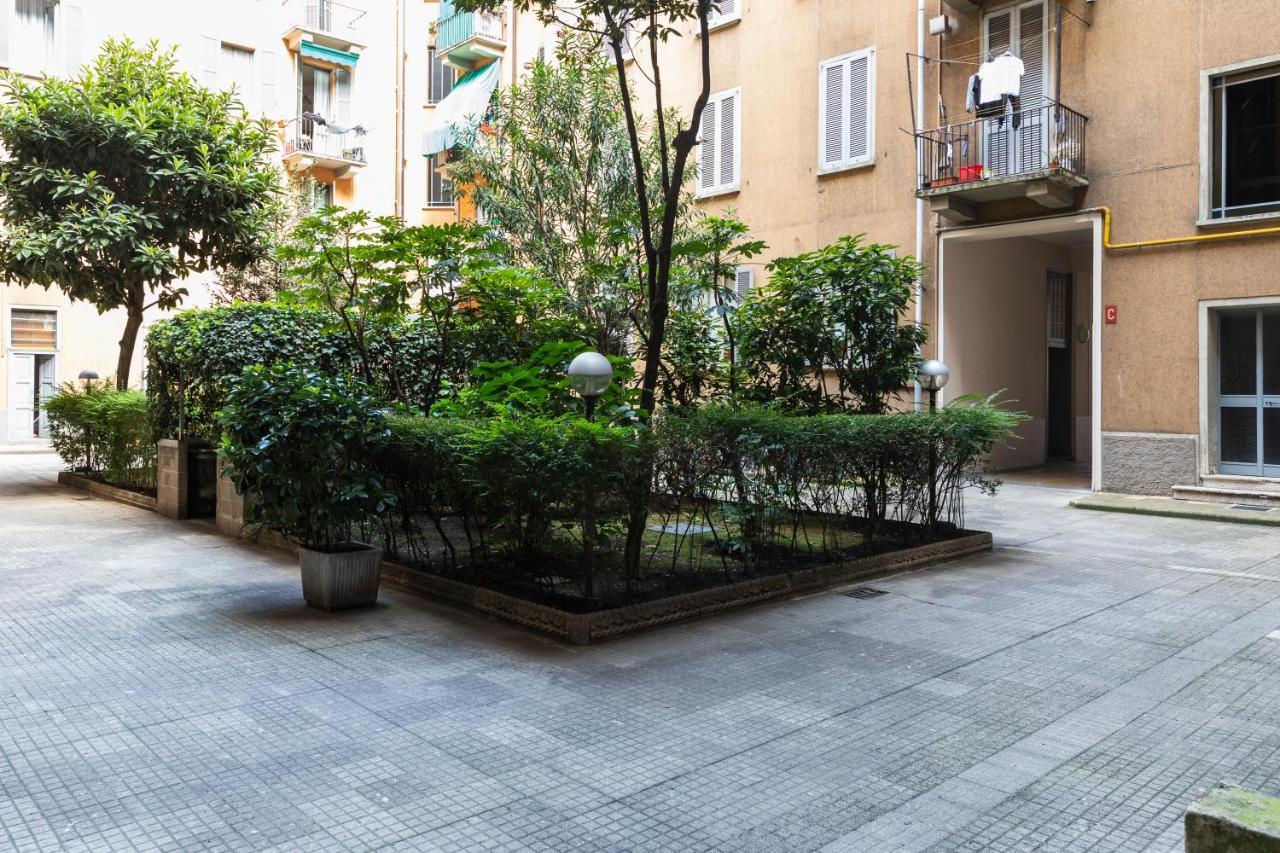 Casa Zara - Metro Lines