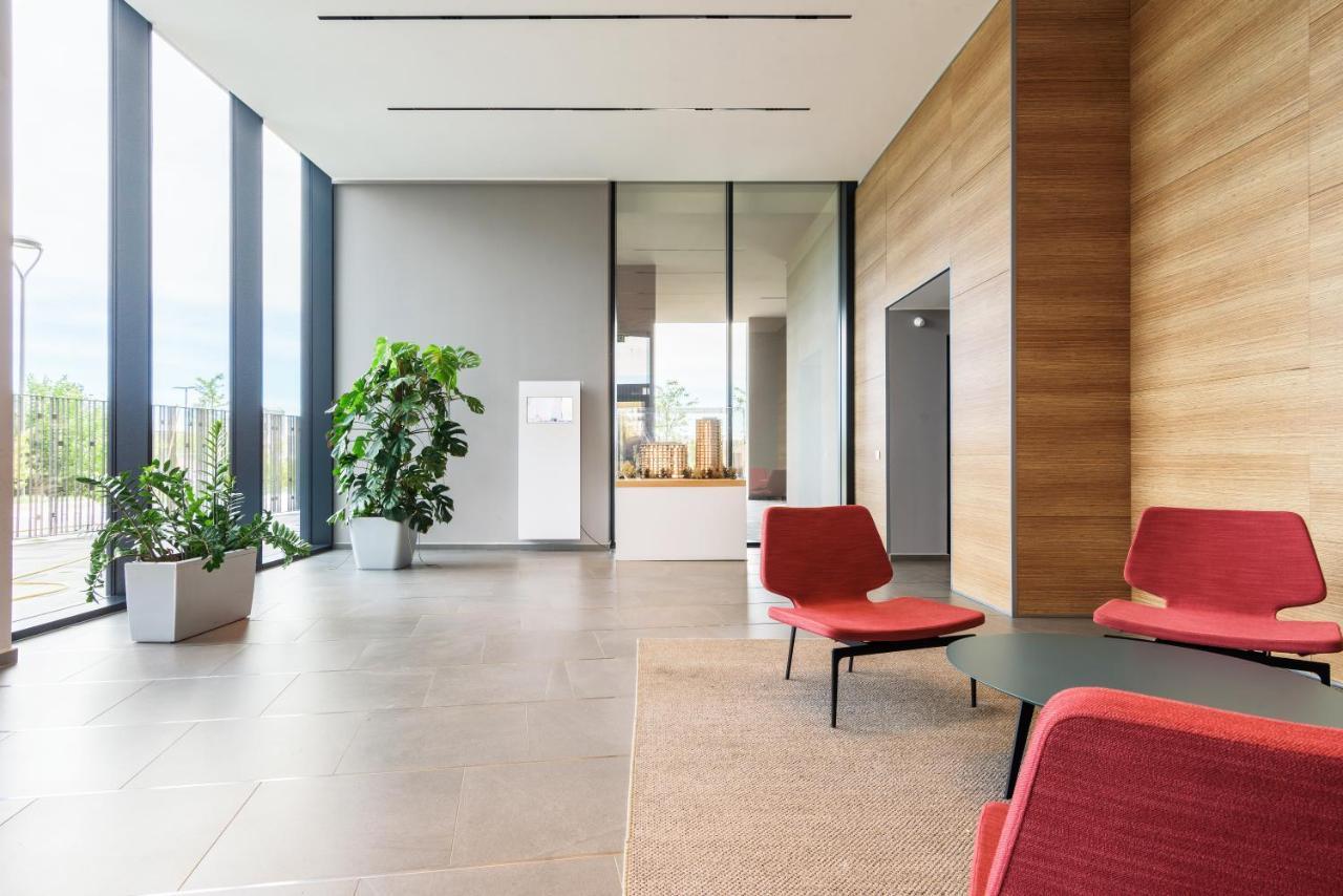 Joivy Uptown Flats With Balcony, Good Connection To Centre Appartement Milaan