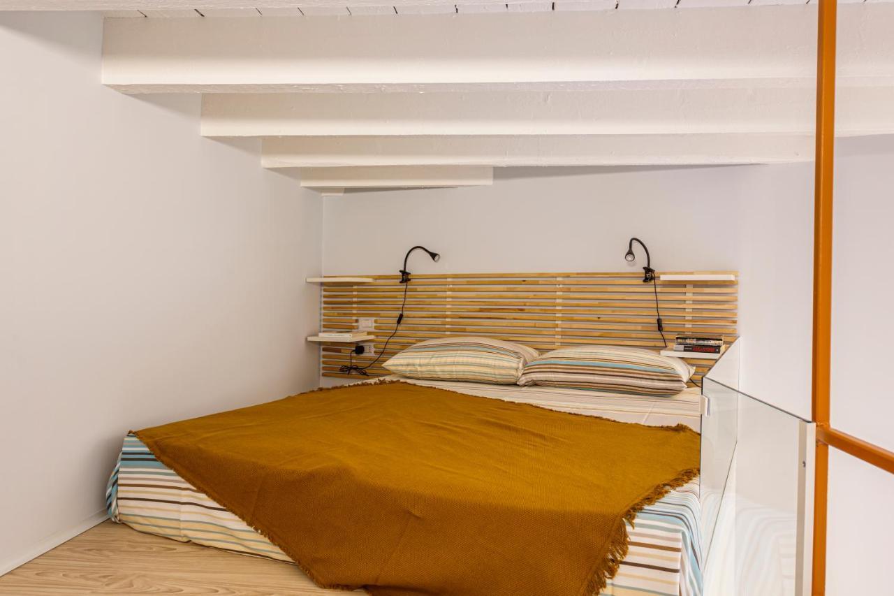 Functional Isola District Apartment
