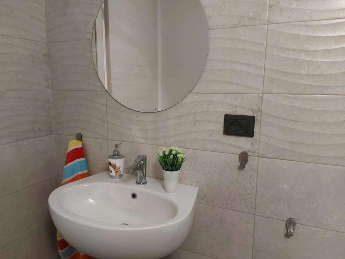 Bnbook-villa Molinari * Milano